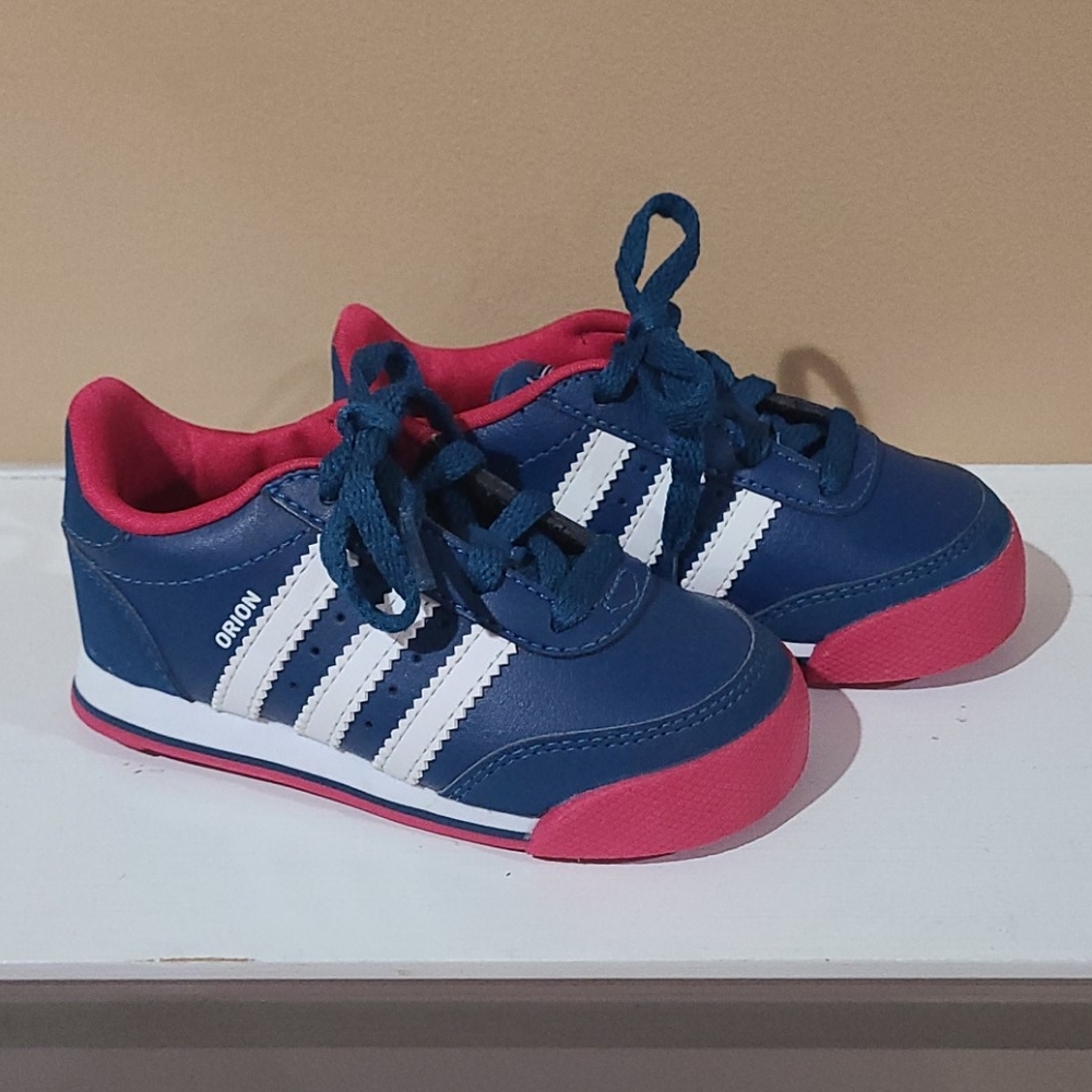 Kid's Adidas sneakers
